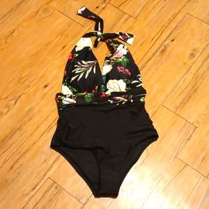 NWT Cupshe Lost Butterfly Shirring One-piece Swimsuit Size XL